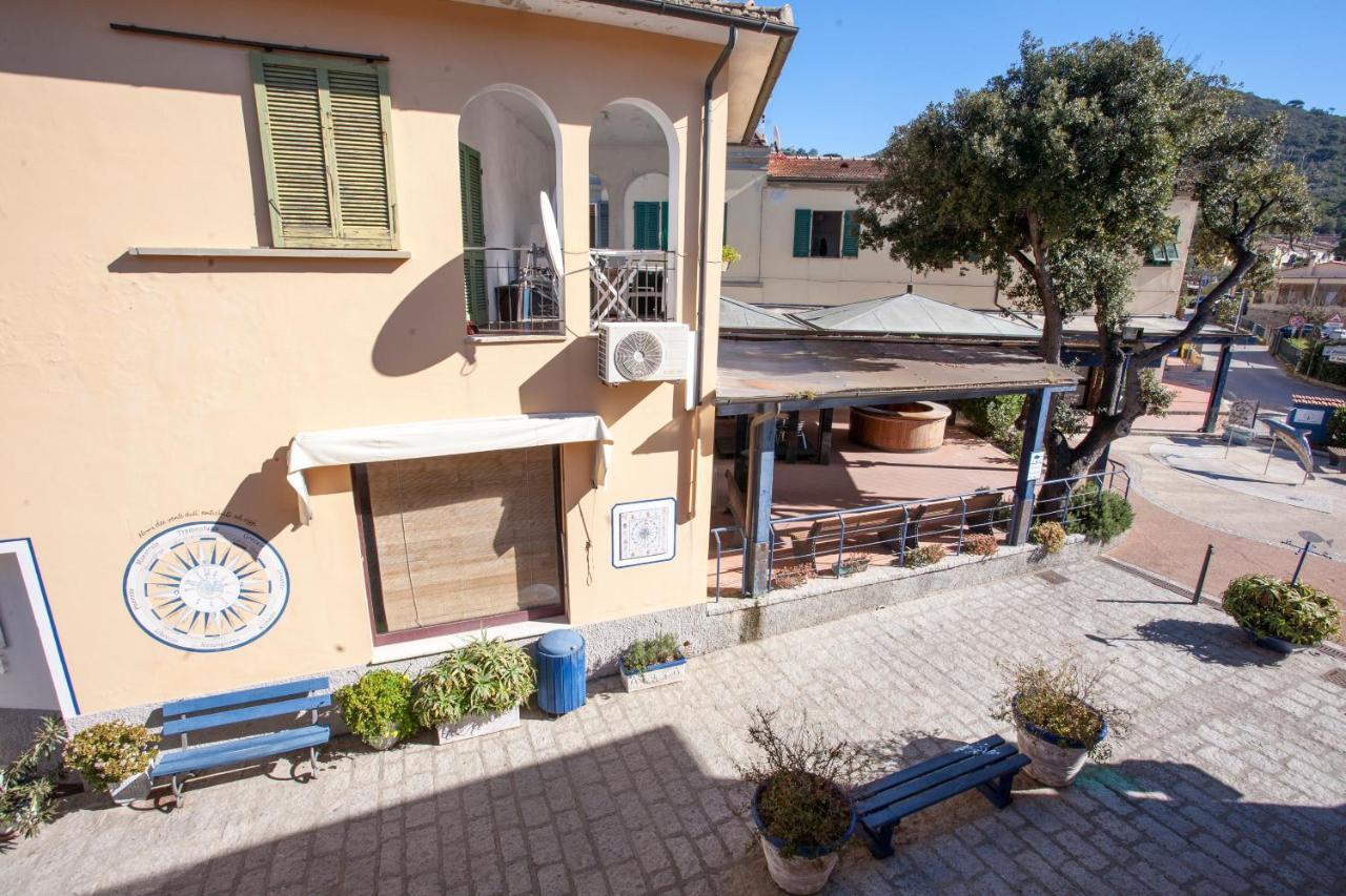 Appartamento In Via Del Mare A Procchio Procchio  Eksteriør billede